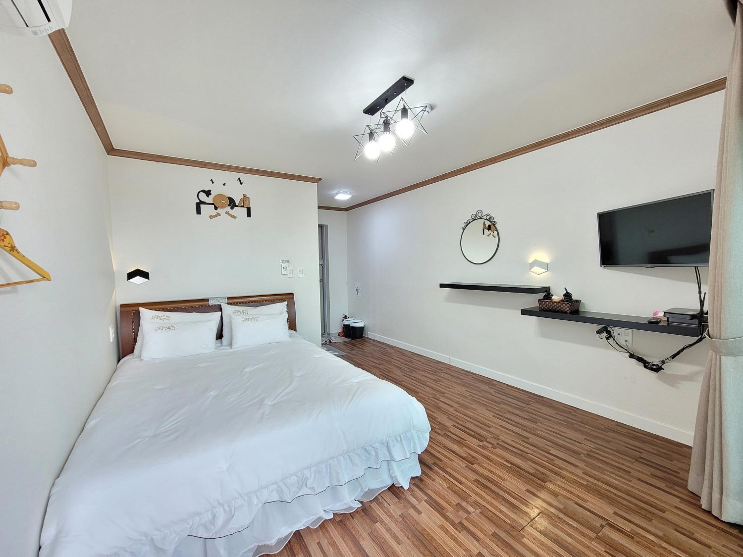 Starlight Drops Pension Guest House เมืองเชจู ภายนอก รูปภาพ